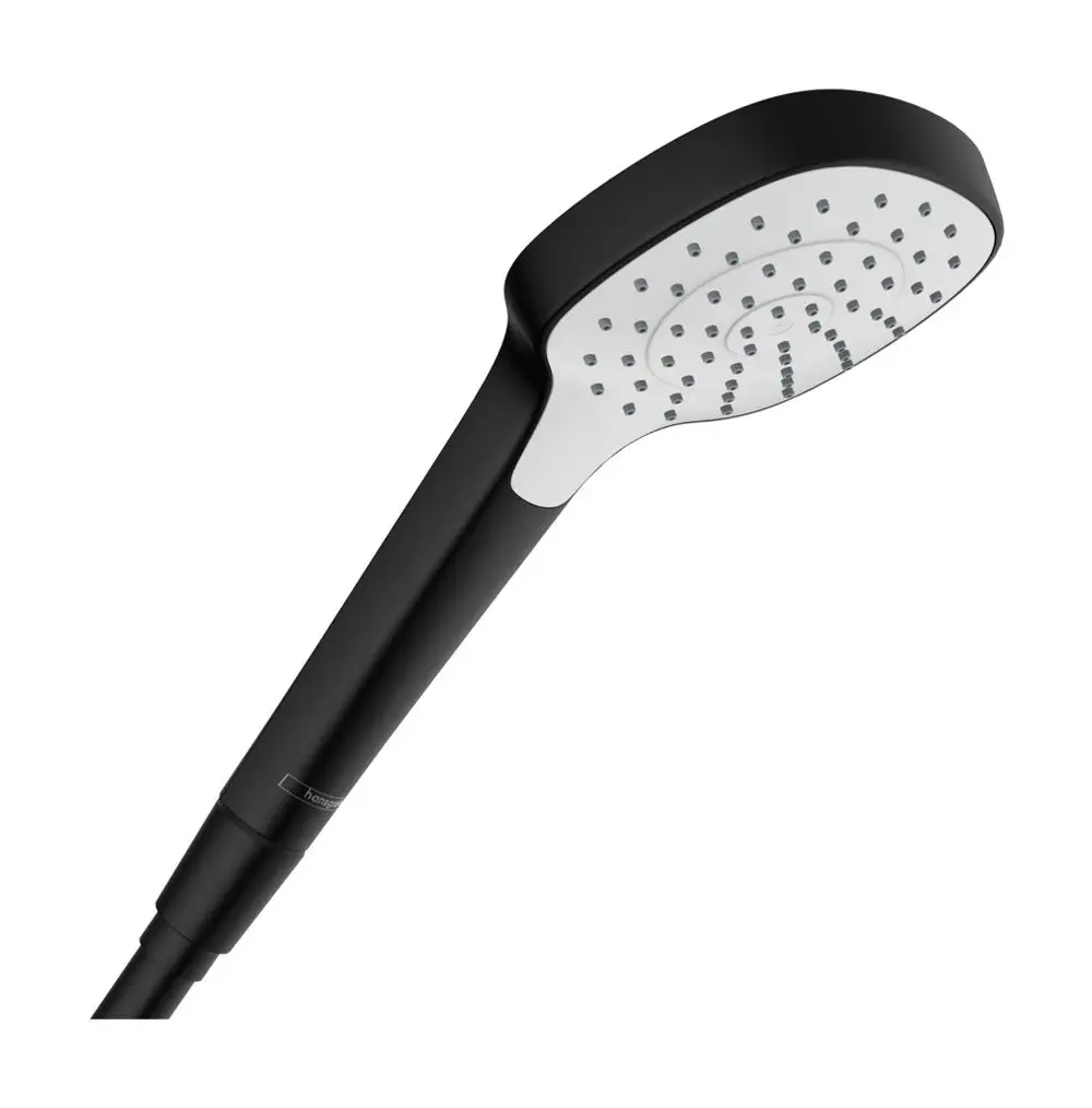 Schwarze Handbrause mit runder Kopfplatte und mehreren Wasserstrahldüsen. Produkt von Hansgrohe, geeignet für die Wandmontage in einer Dusche.